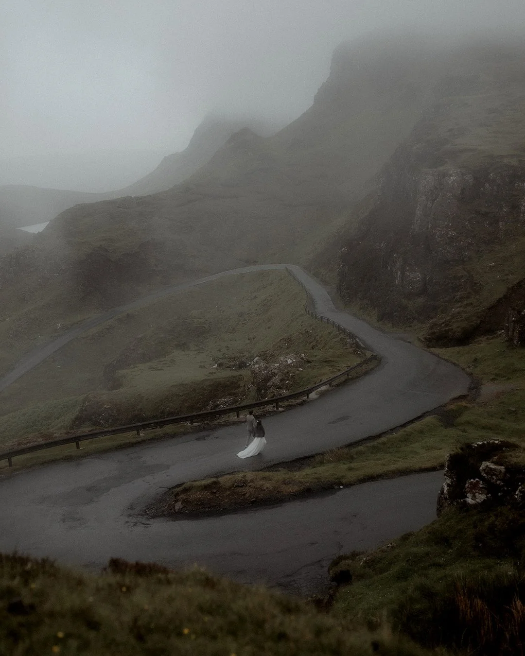 Nais-&-Andy---Isle-of-Skye-Elopement-19_websize